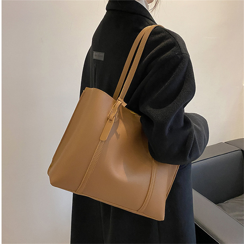 Klasyczna czarna torba typu to – Leatherworking Classic recenzja i cena
