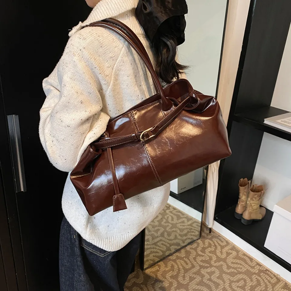 Zimowa torebka hobo z olejowan – Leather Work Bag Women recenzja i cena
